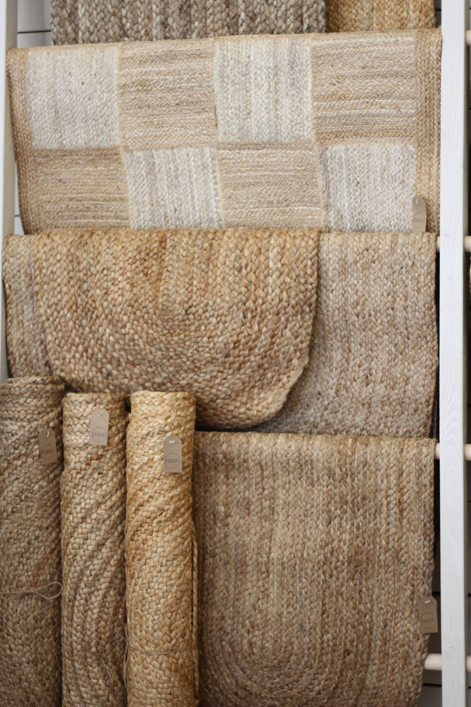 Rustic Braided Jute Rug - Oval