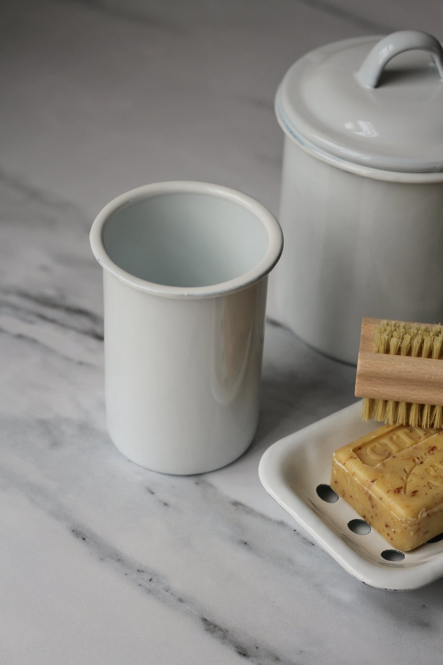 enamel toothbrush holder