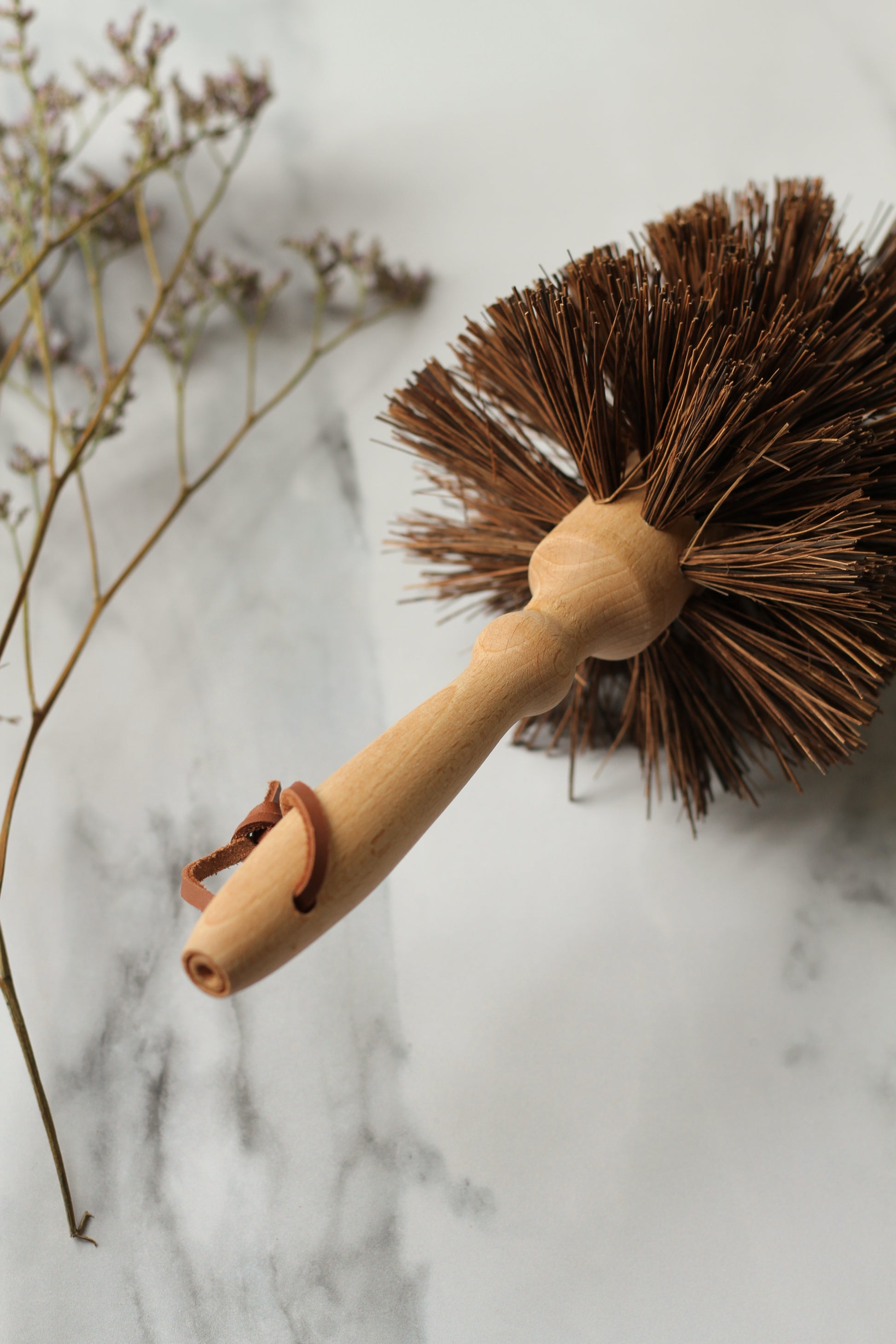 wooden plant pot cleaning brush