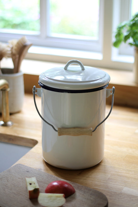 white enamel compost bucket with lid and handle 