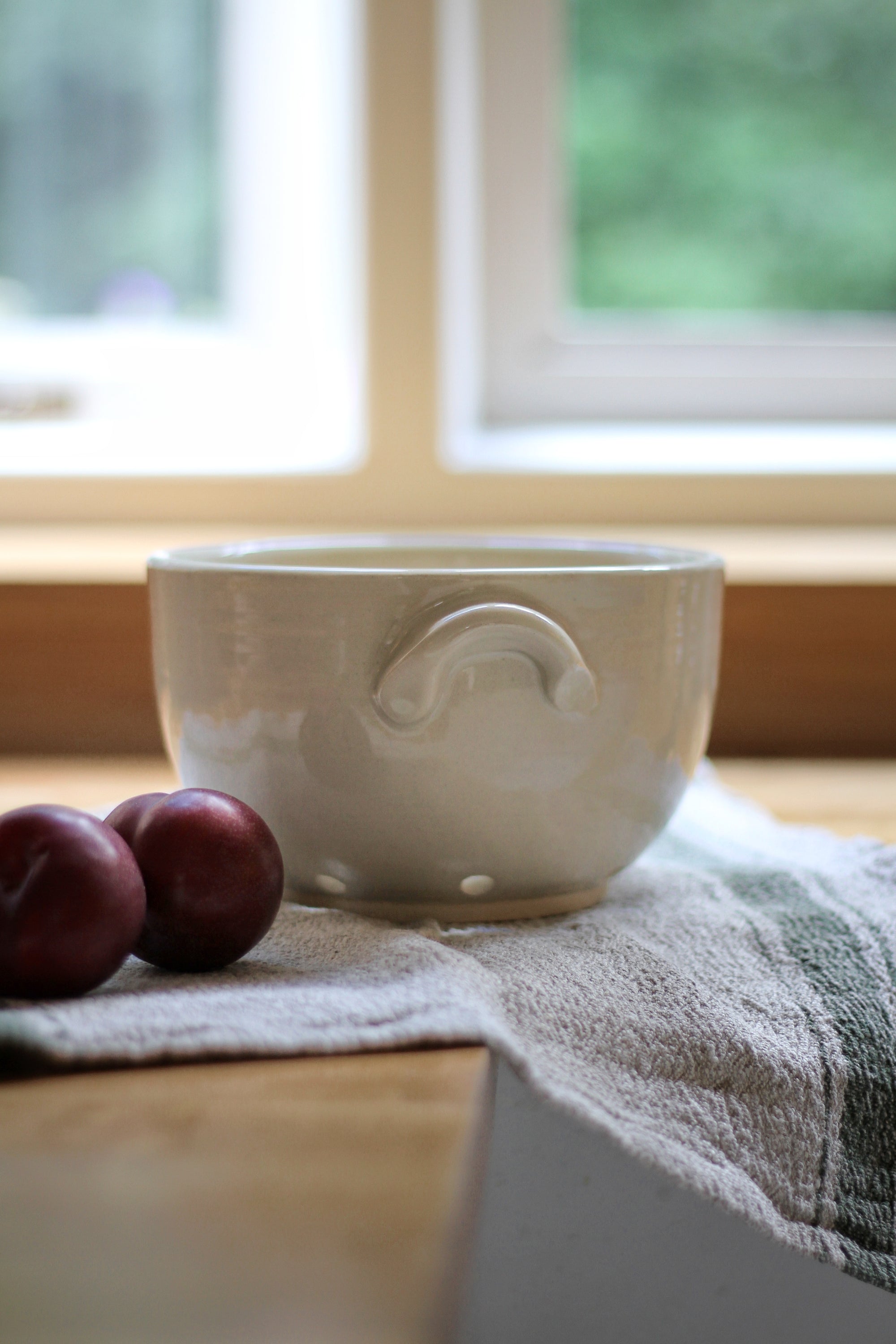 glossy glazed handmade berry colander