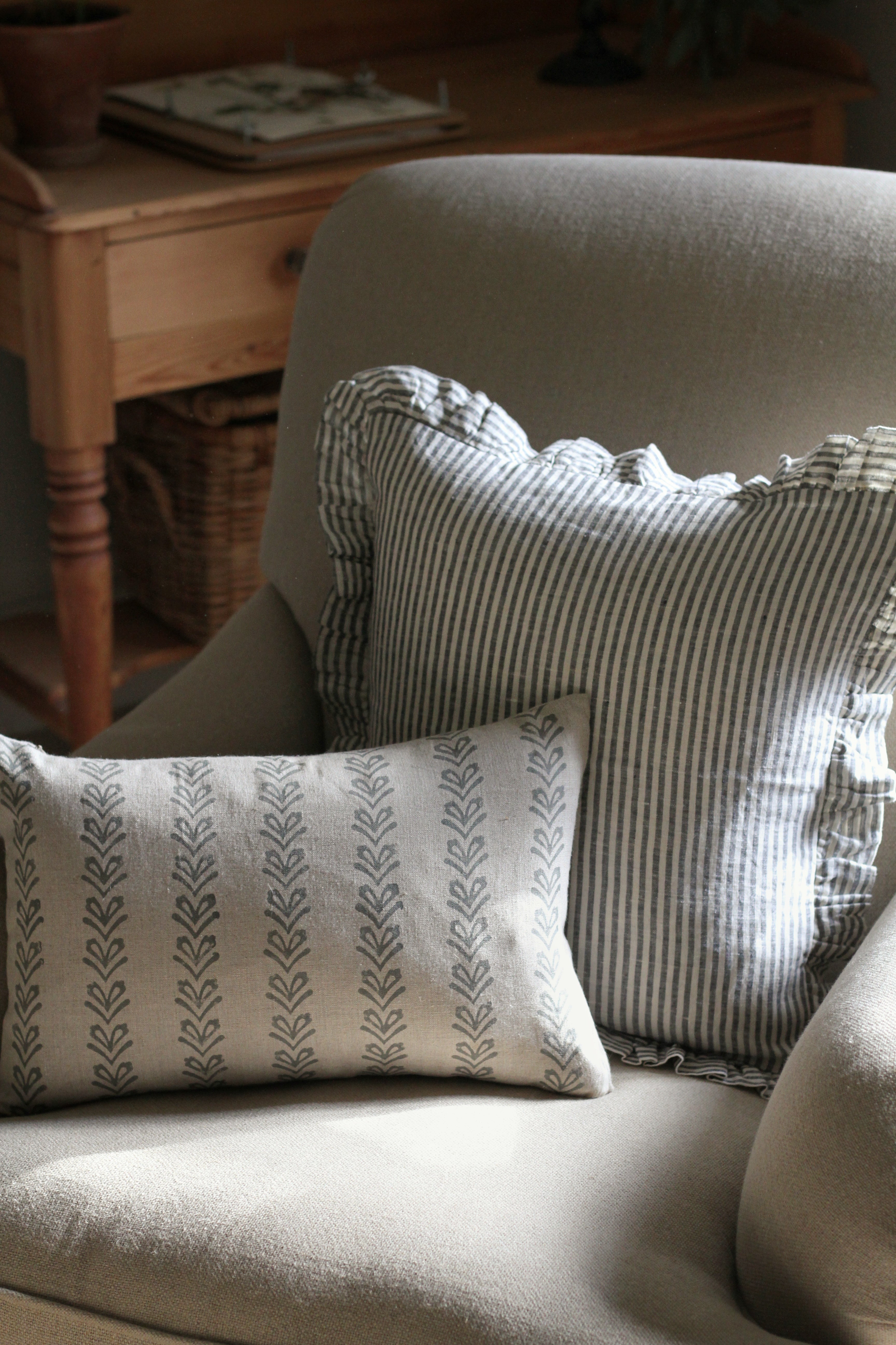 Linen cushion outlet