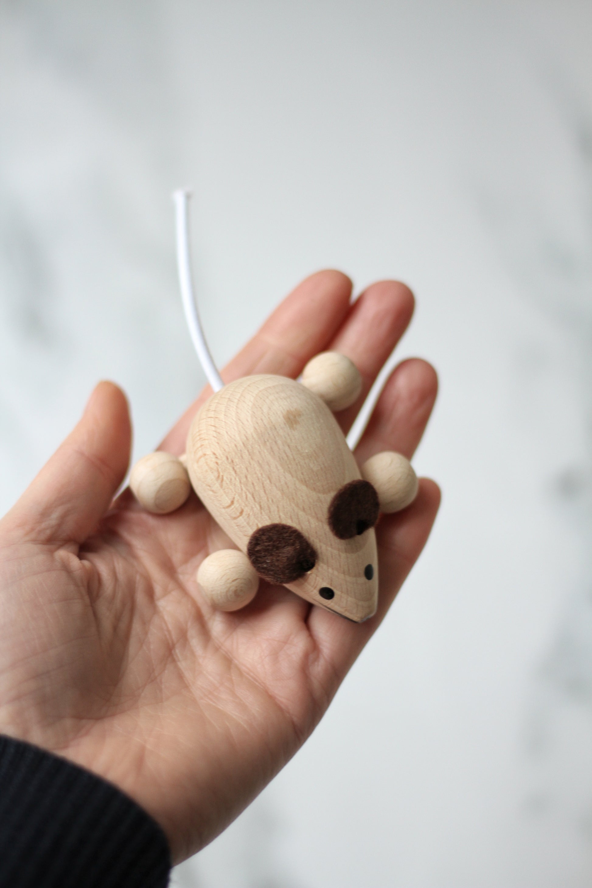 small wooden mouse toy with weels