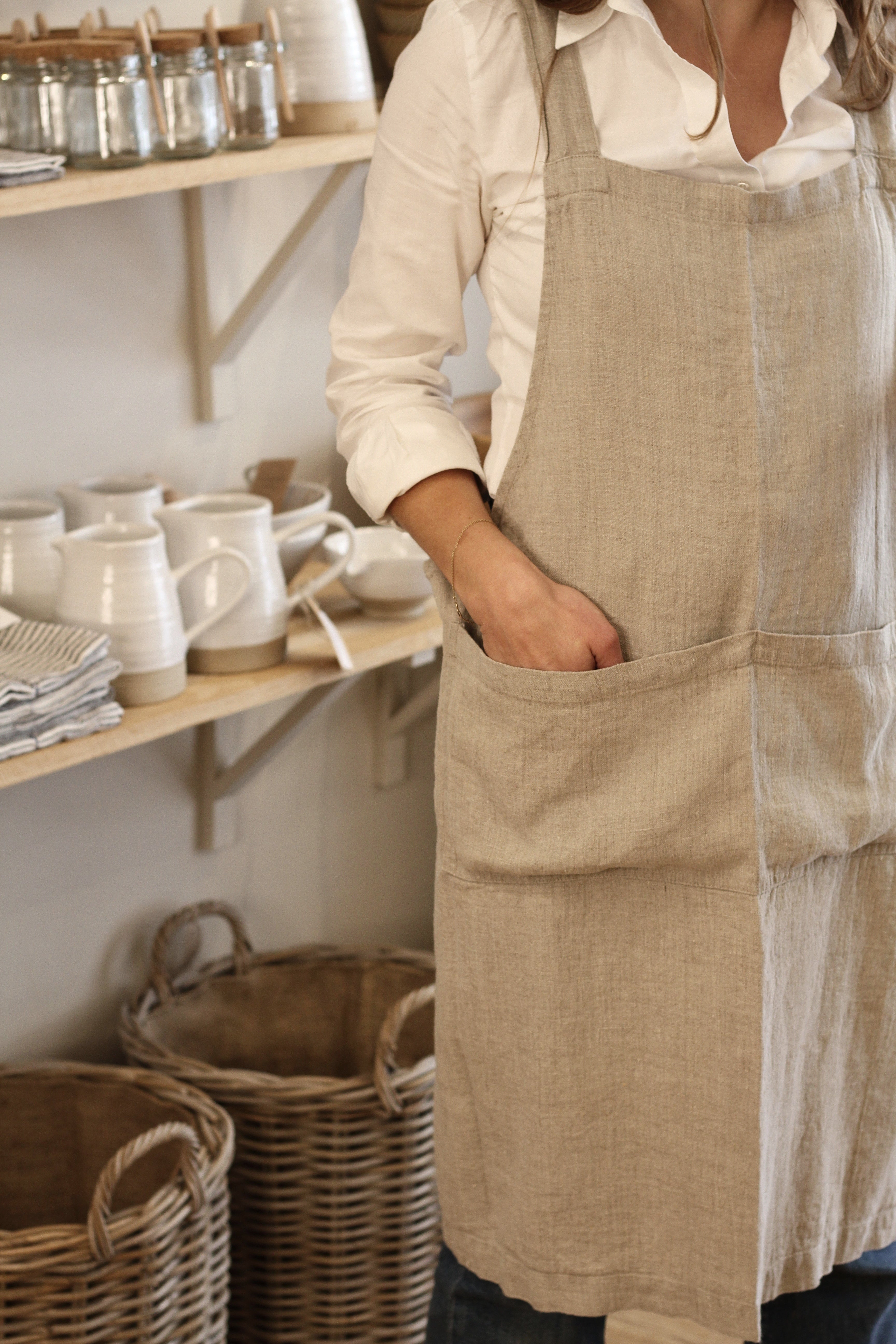 Linen apron on sale