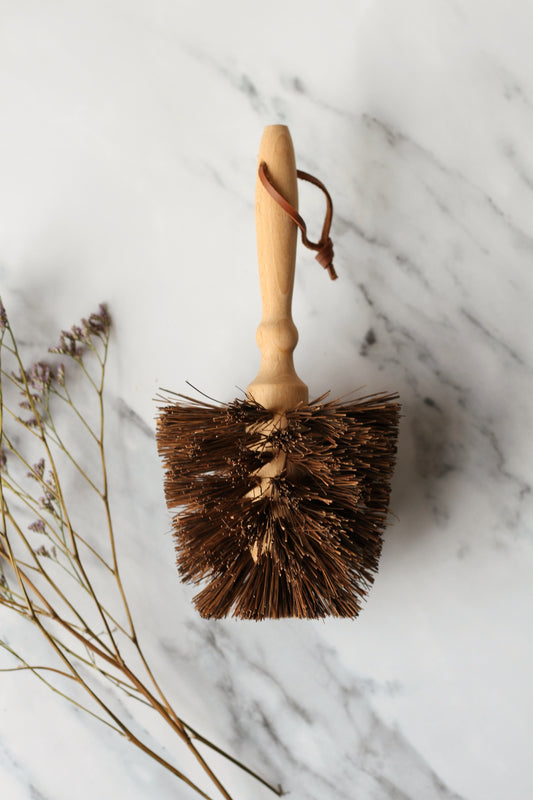 wooden plant pot cleaning brush