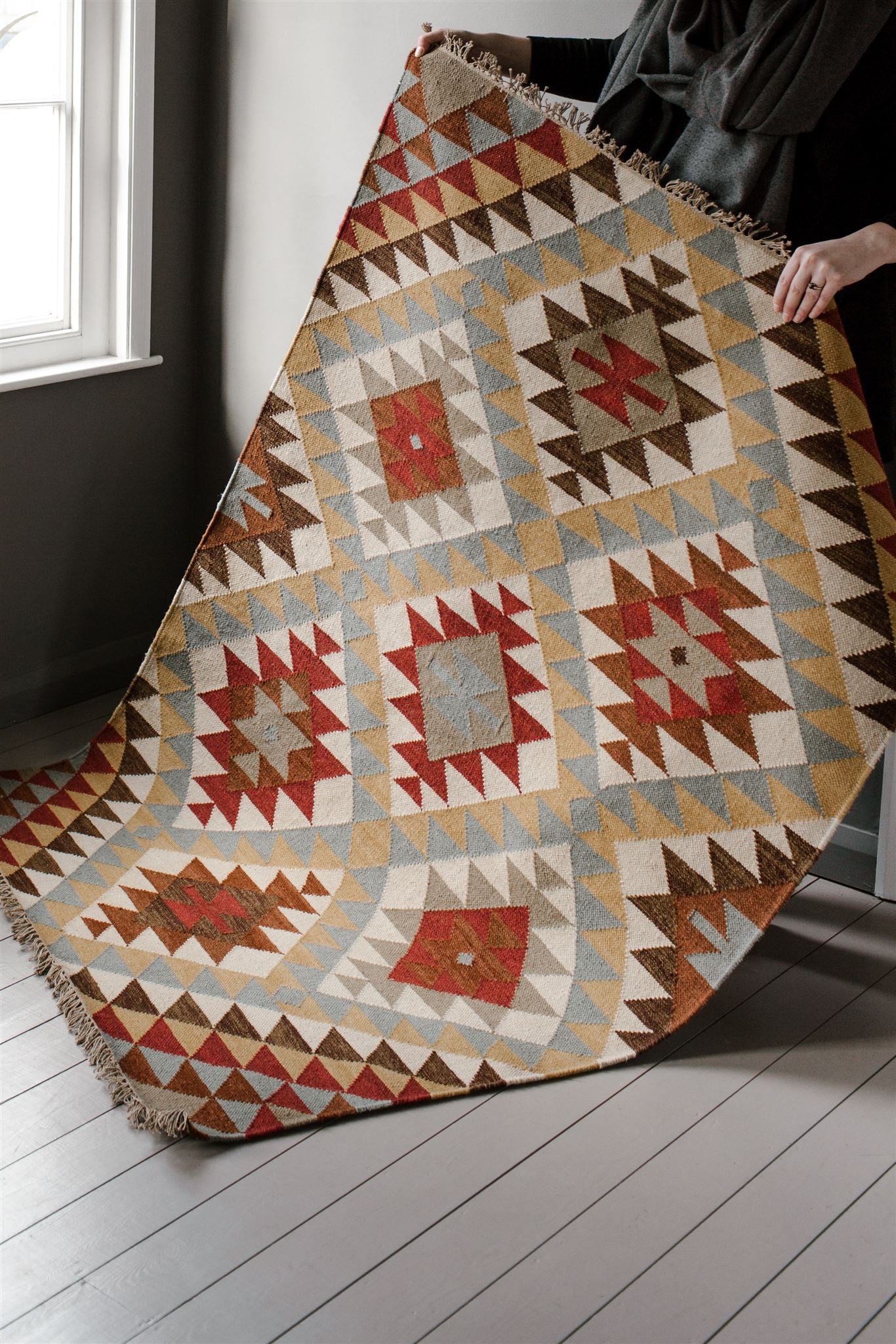 Handmade wool kilim rug