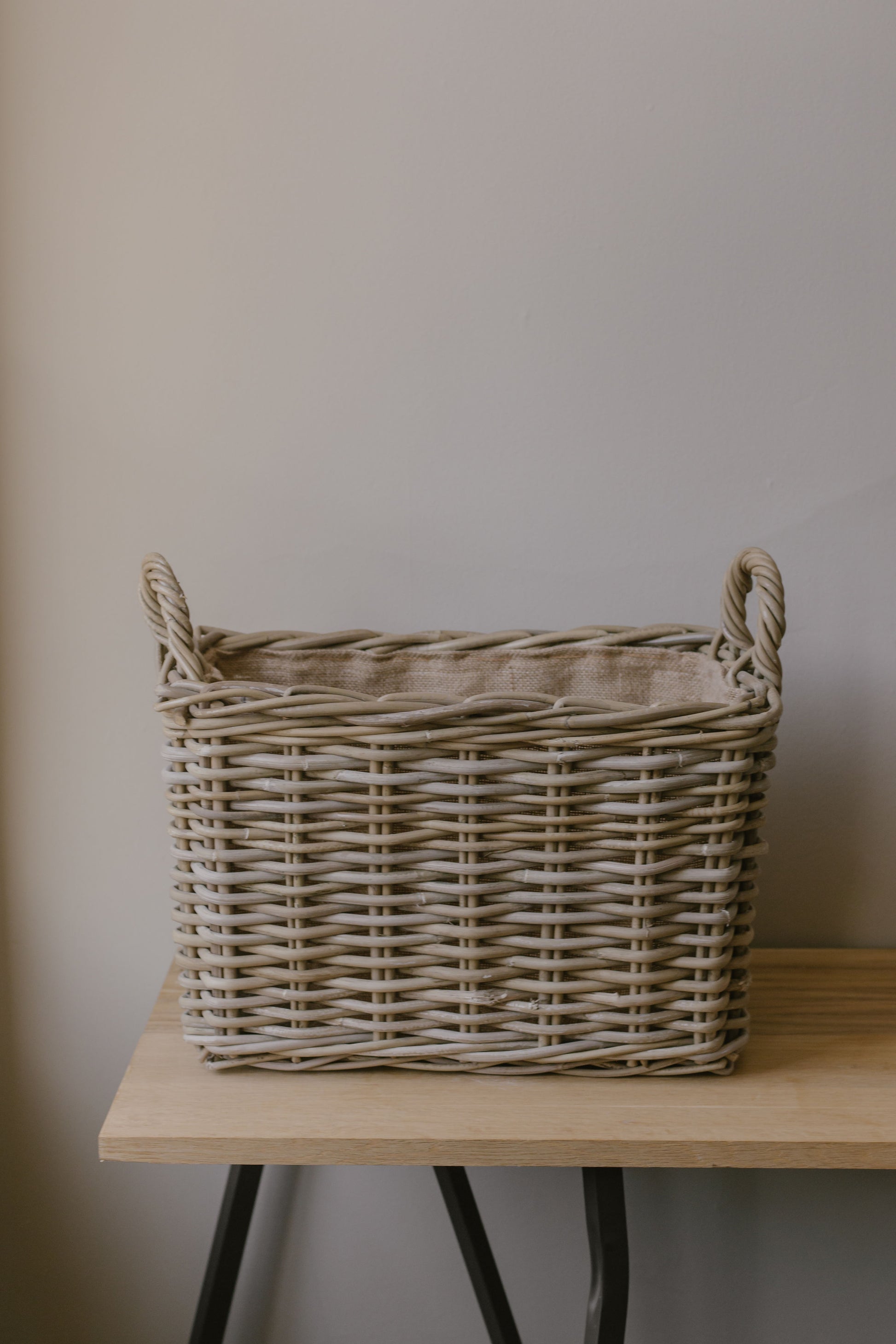 lined log basket