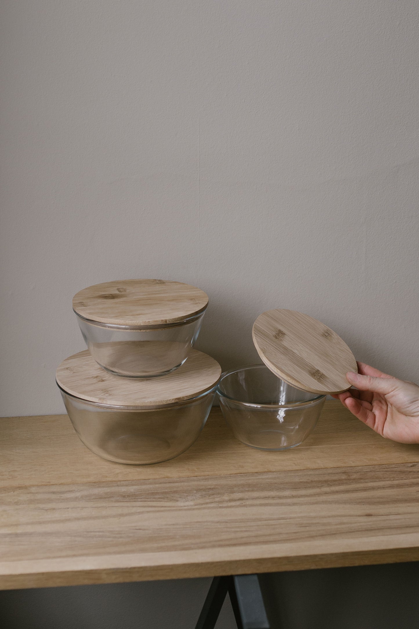glass bowl with bamboo wooden lid and rubber seal for freshness