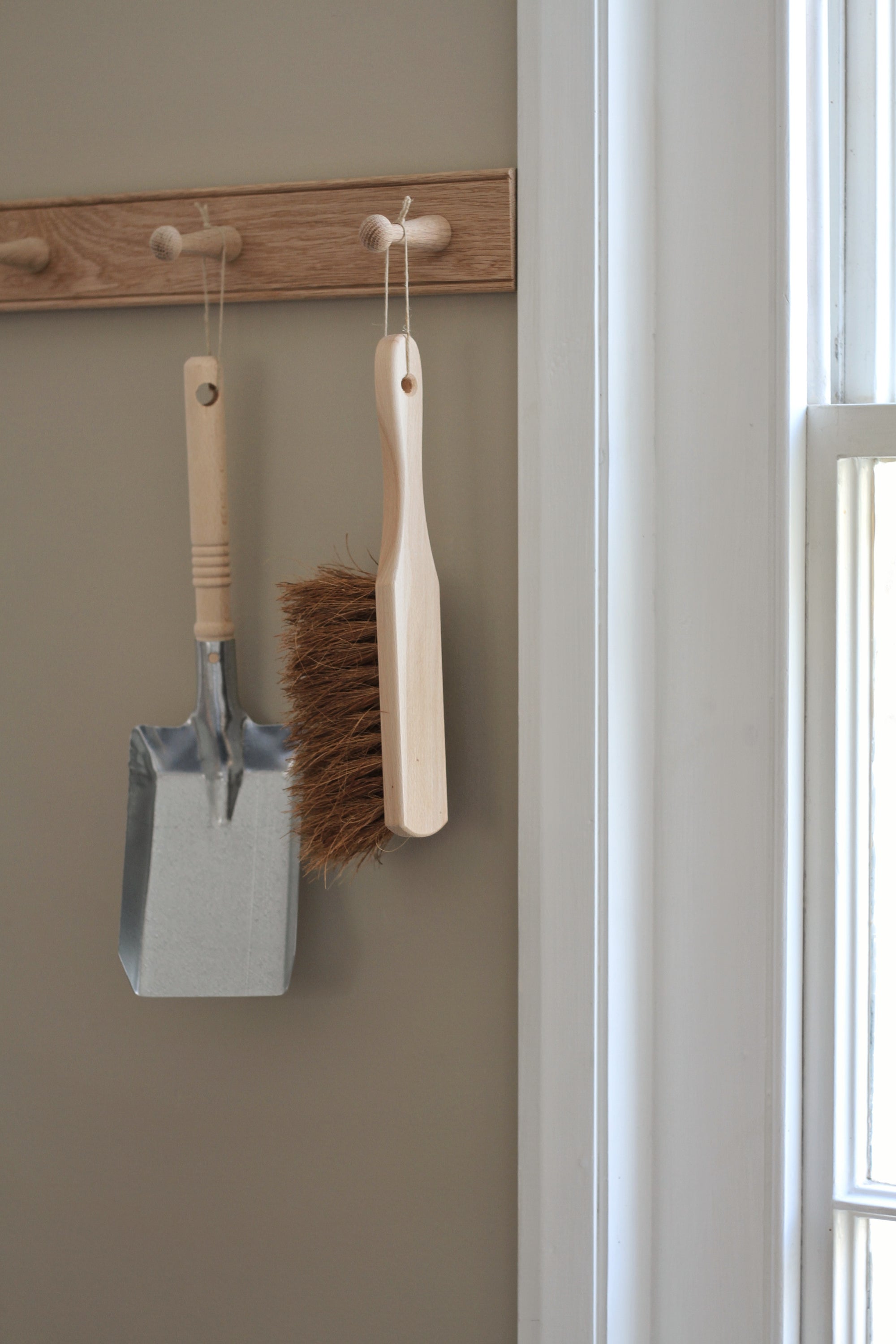 long handle dustpan and brush set